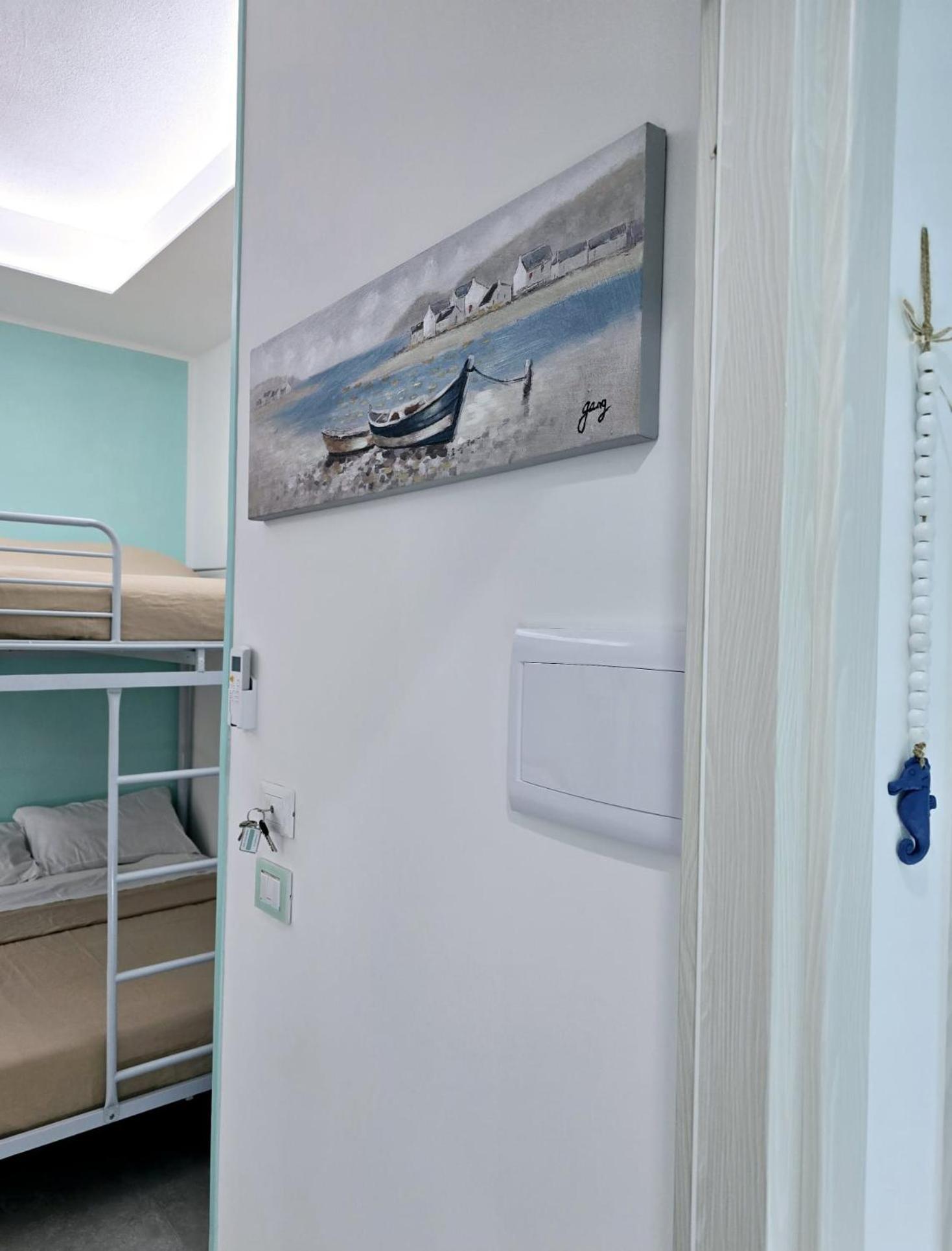 Aquamarina Rooms 切萨雷奥港 外观 照片