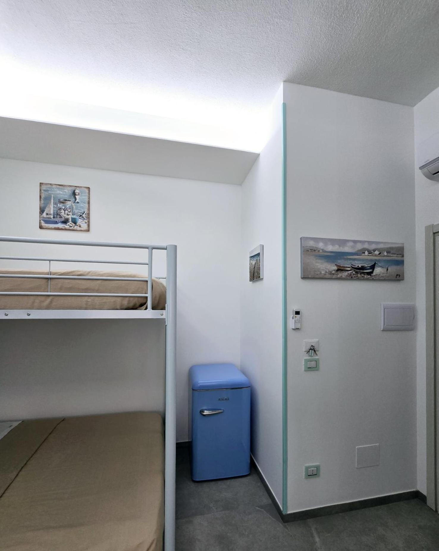 Aquamarina Rooms 切萨雷奥港 外观 照片